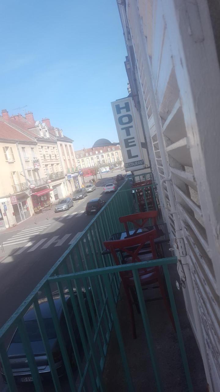 Hôtel de la Cloche SP Reims Esterno foto
